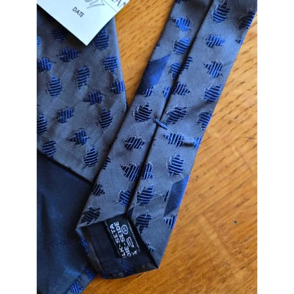 Salvatore Ferragamo Men Silk Tie Grey Blue Leaf Pattern Italy New Bergdorf Tag